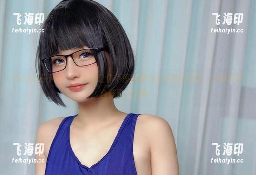 Neon还不够？Azami让你不停翻阅的全新套图更新，大概只适合夜猫子观看！