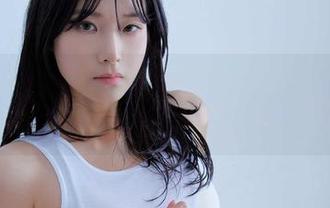 在线欣赏Myung Ah的灰丝系列,想赞美但又觉得无从下手?