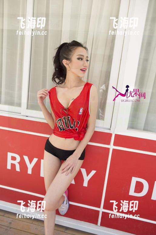 UGirls尤果网-郭婉祈 UGirls尤果网 - 免费图集:郭婉祈的圣诞树下,有些小趣味都遮住了哦,快来看!