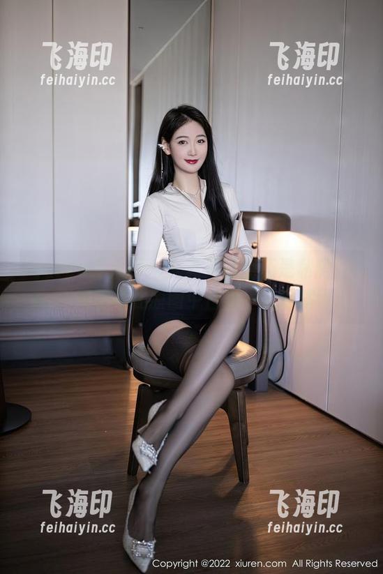 Xiuren秀人网 - 究竟是剧情还是私房，Carol周妍希在原图中日复一日地演绎。