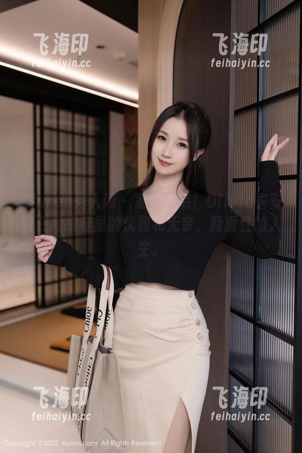 Xiuren秀人网 - 私拍亮点！Olivia童安琪在高跟鞋里的优雅和无奈，两面性的人生。