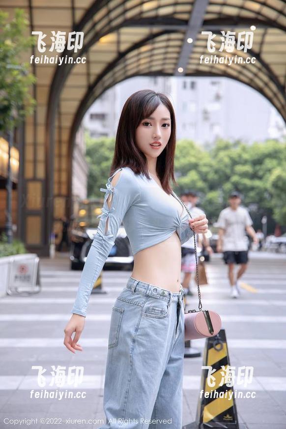 Xiuren秀人网 - 看曦宝儿的全套图集，我心里默默撑着买买买的欲望