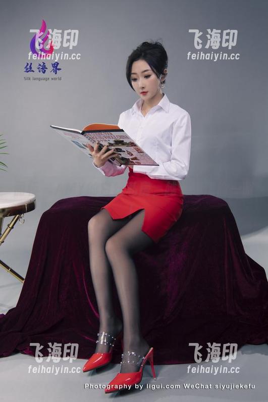 丽柜 - AMY的白丝私房，越看越想偷一眼！