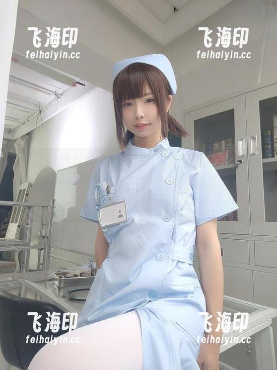 十万珍吱伏特校园写真，套图那叫一个热闹，每一张都像是在争着做班级头号人物！