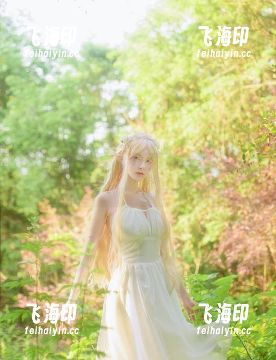 空旷户外，在下萝莉控ii的每张高清照片都在说，能不能换个让我羡慕的背景？