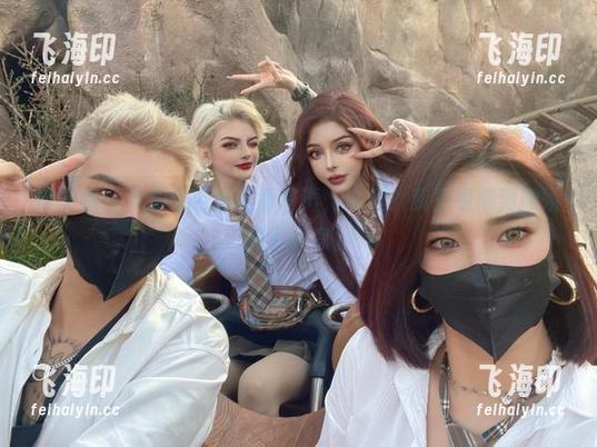微密圈 - 奈斯希希的高清写真，肉丝？我只看得到撒娇的小心思。