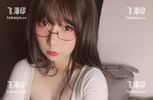 小泉学姐吖以兔女郎姿态出击，私拍资源大家都要看看！