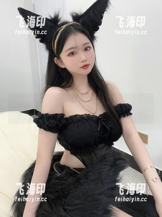 私房体操服来了，是依酱呀又让人意外了呢