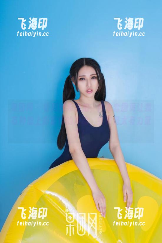 果团网 - 看周妍希私拍，内衣套图竟让我有种想上街宣传的冲动，实在是太有力量了！