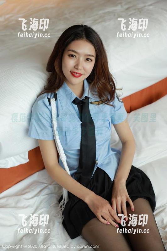 模范学院 - 草莓兔兔的可爱写真，美图里藏着多少童真？