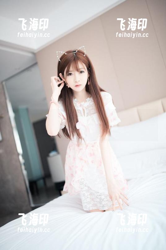 王羽杉最新写真，一图胜千言，这女神真难以捉摸。