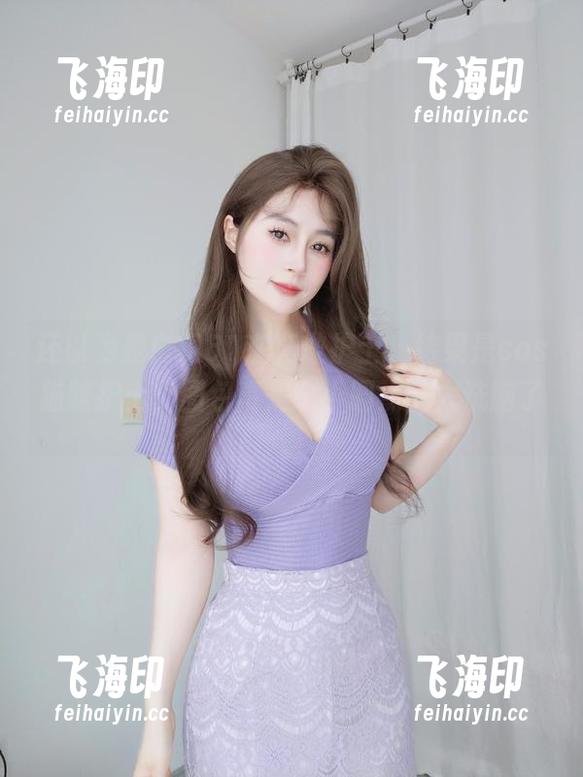 还以为是白银81在真做护士，结果是cos猫咪护士，图包真是个小圆点，太洗脑了。