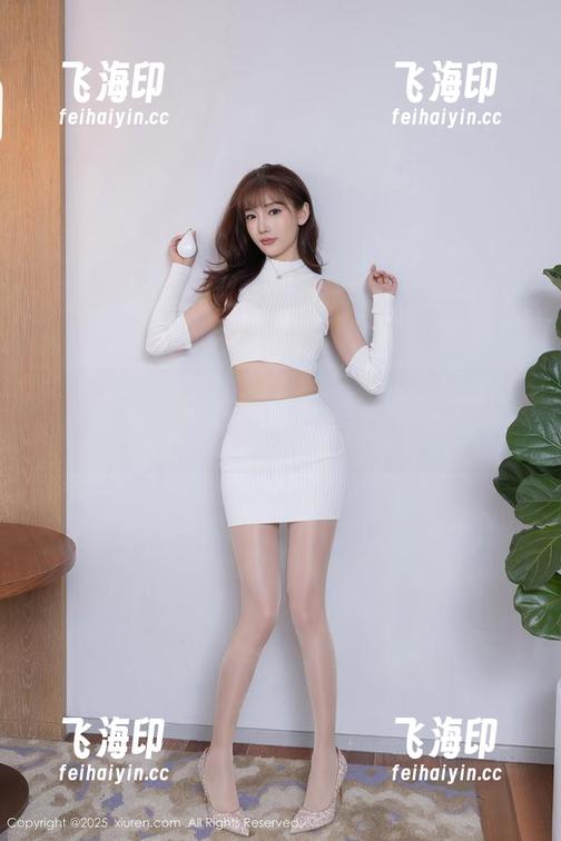 秀人网 - 清甜秀美合集：南初妹妹的模特之路充满了糖果梦！