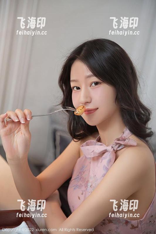 秀人网 - 向小茉莉jasmine学白色，只会记住拼色搭配结果，资源看起来却美到不行！