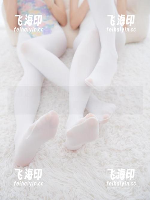 紧急企划 - 长腿作品，一不小心就沉迷在林书辞的美腿里了！