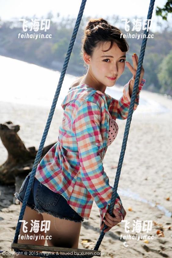 美媛馆 - 这图集就像一杯浓咖啡，沫晓伊baby黑白写真的味道，苦与香你得慢慢品。