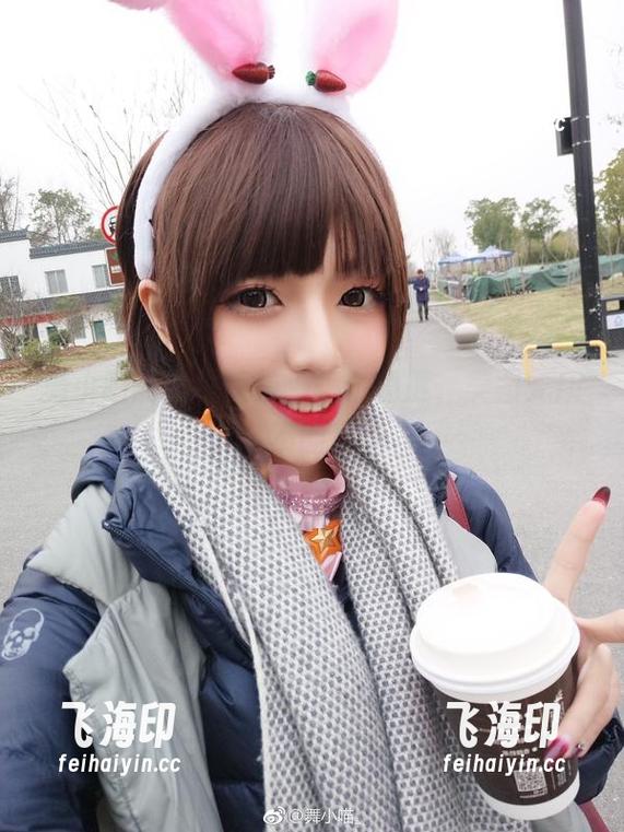 舞小喵的眼镜绝技：换个角度，美图无所不能！